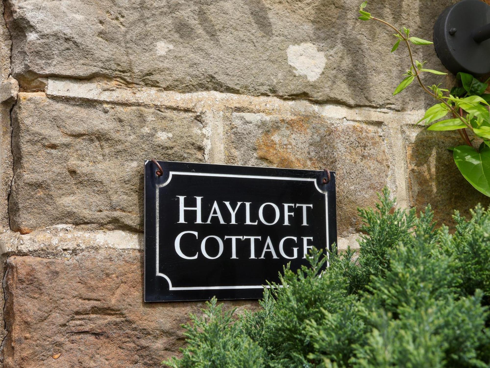 Hayloft Cottage Staintondale Exterior photo